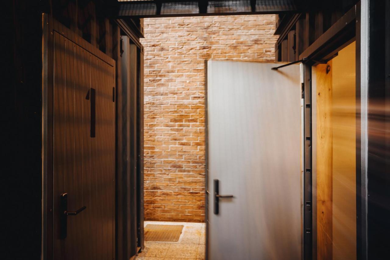 City Glamping By One66 Hotel Laibach Exterior foto