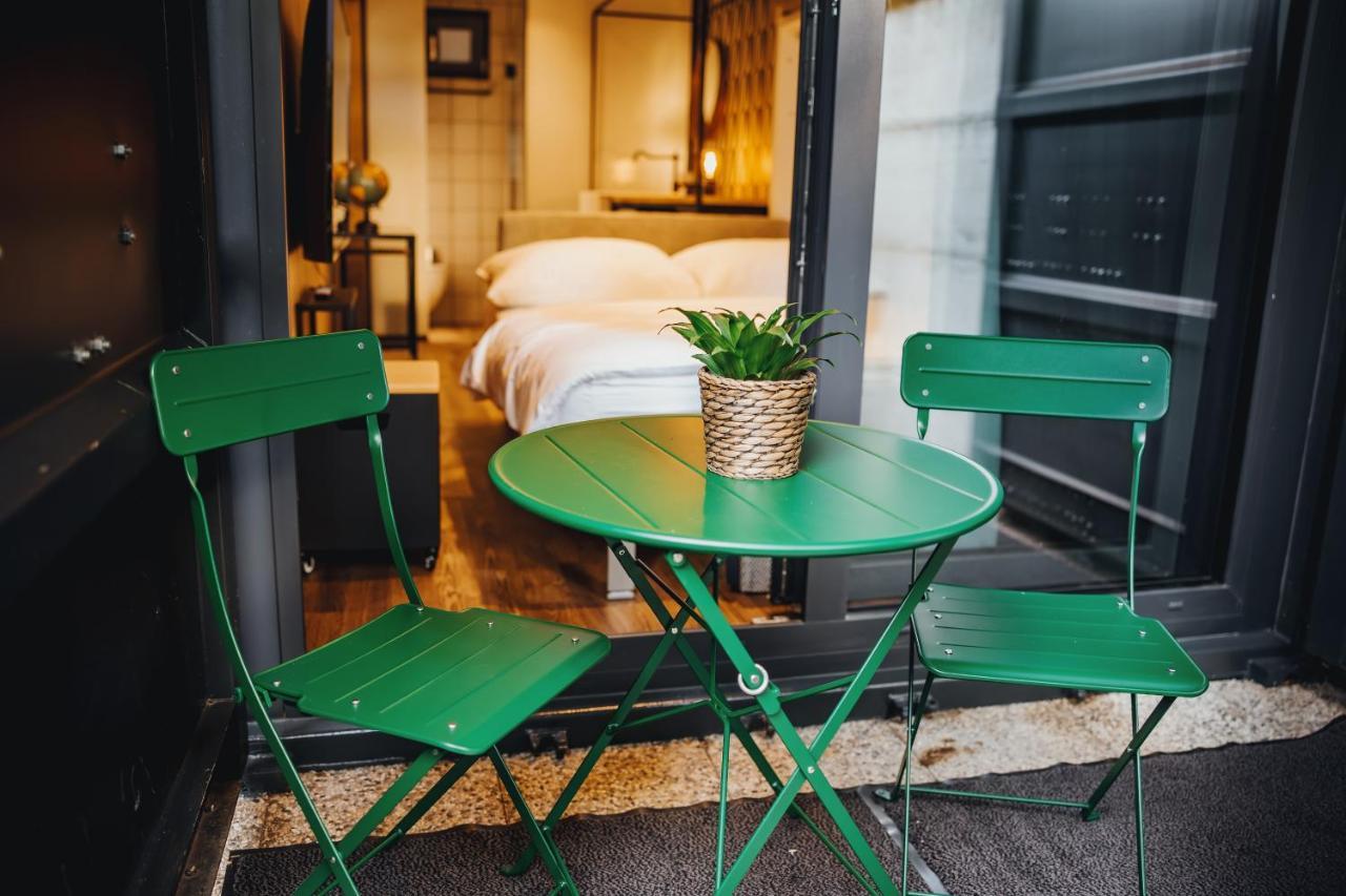 City Glamping By One66 Hotel Laibach Exterior foto